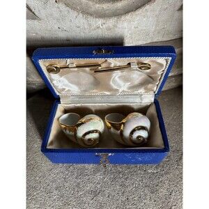 Limoges France Porcelain Pair of Shells Salt and Pepper Shakers Original Box